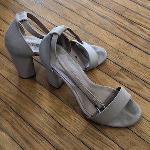 (2 for 50$) Nude heels